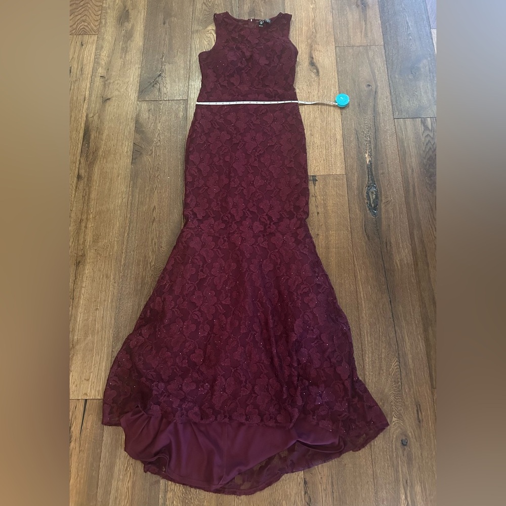 Windsor Burgundy Lace Halter Prom Dress